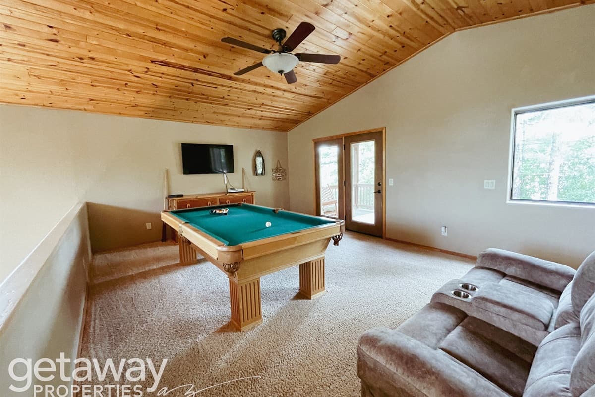 Shady Hill Lodge — photo 1