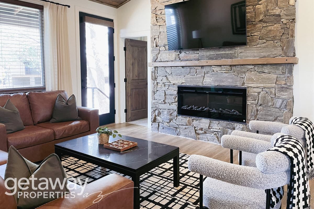 The Buffalo Lodge — photo 1