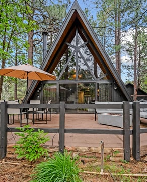Cabin Vibes, Modern Style